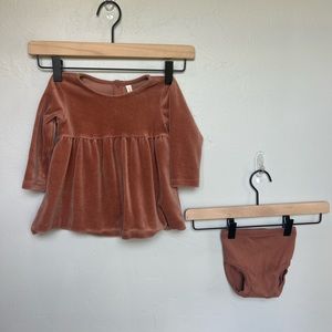 Quincy Mae Baby Girl 12-18 mo Rust Velour Long Sleeve Dress and Bloomer Set